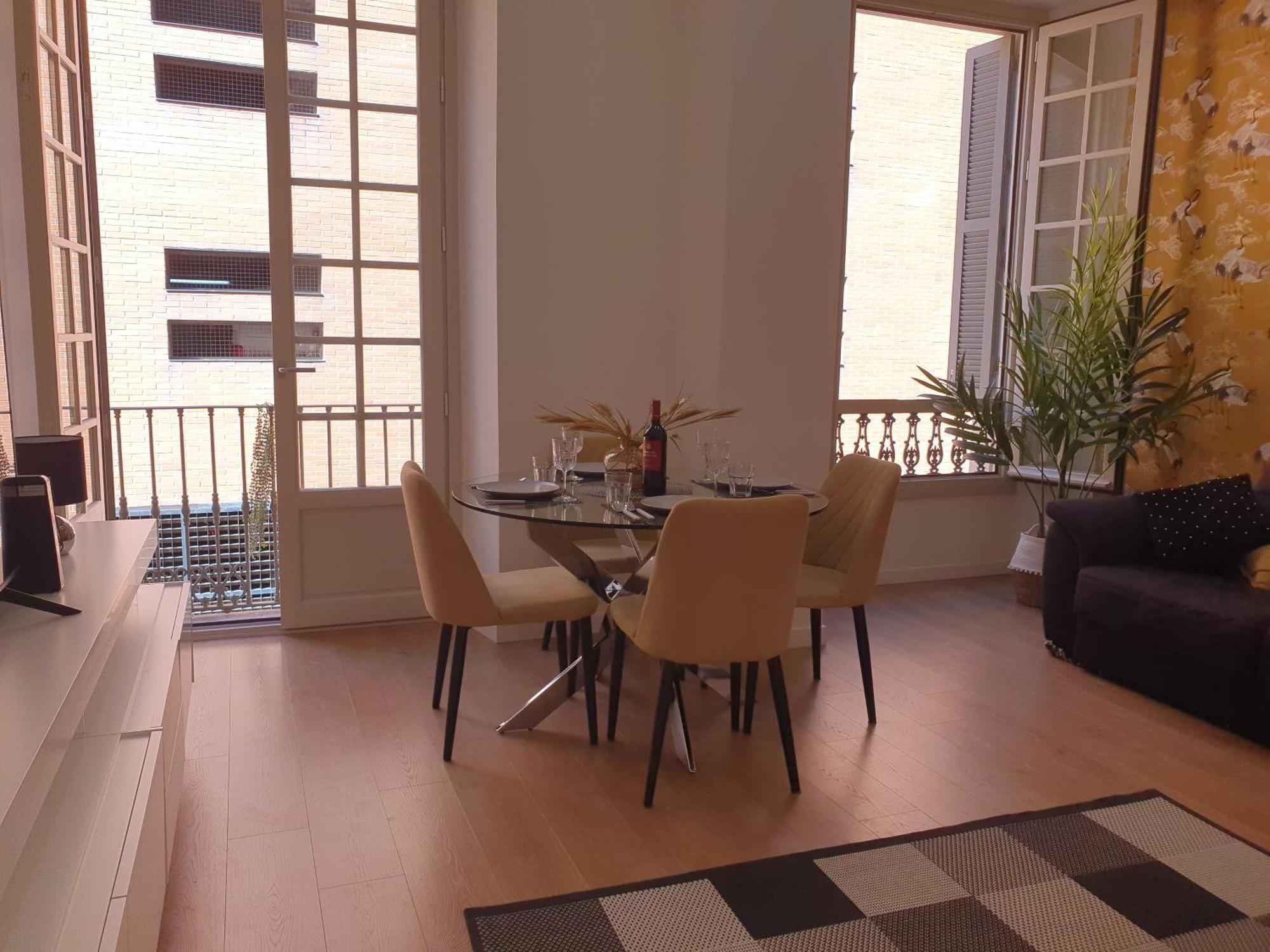 Beautiful Historic Center Apt! Малага Екстер'єр фото