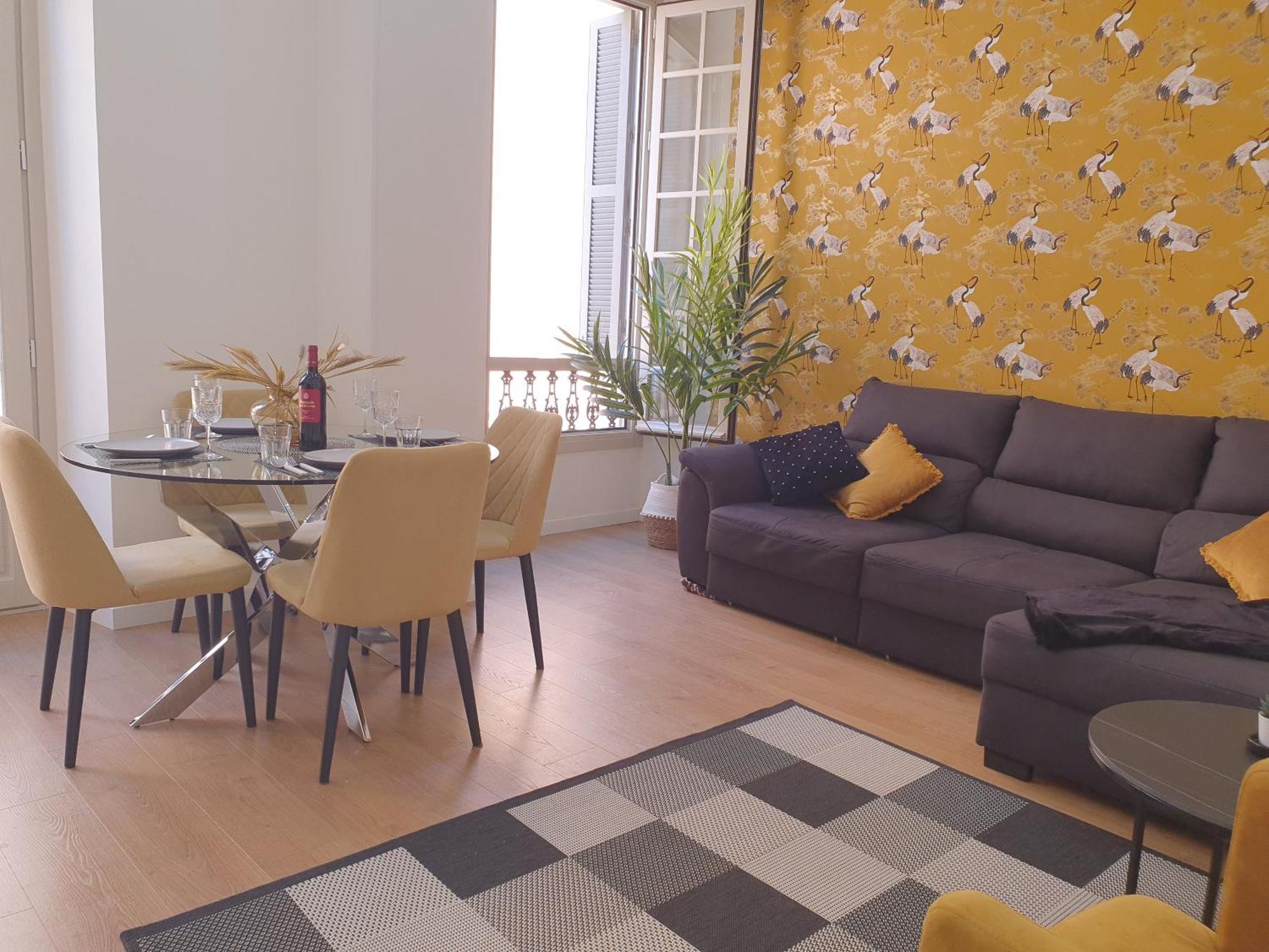 Beautiful Historic Center Apt! Малага Екстер'єр фото