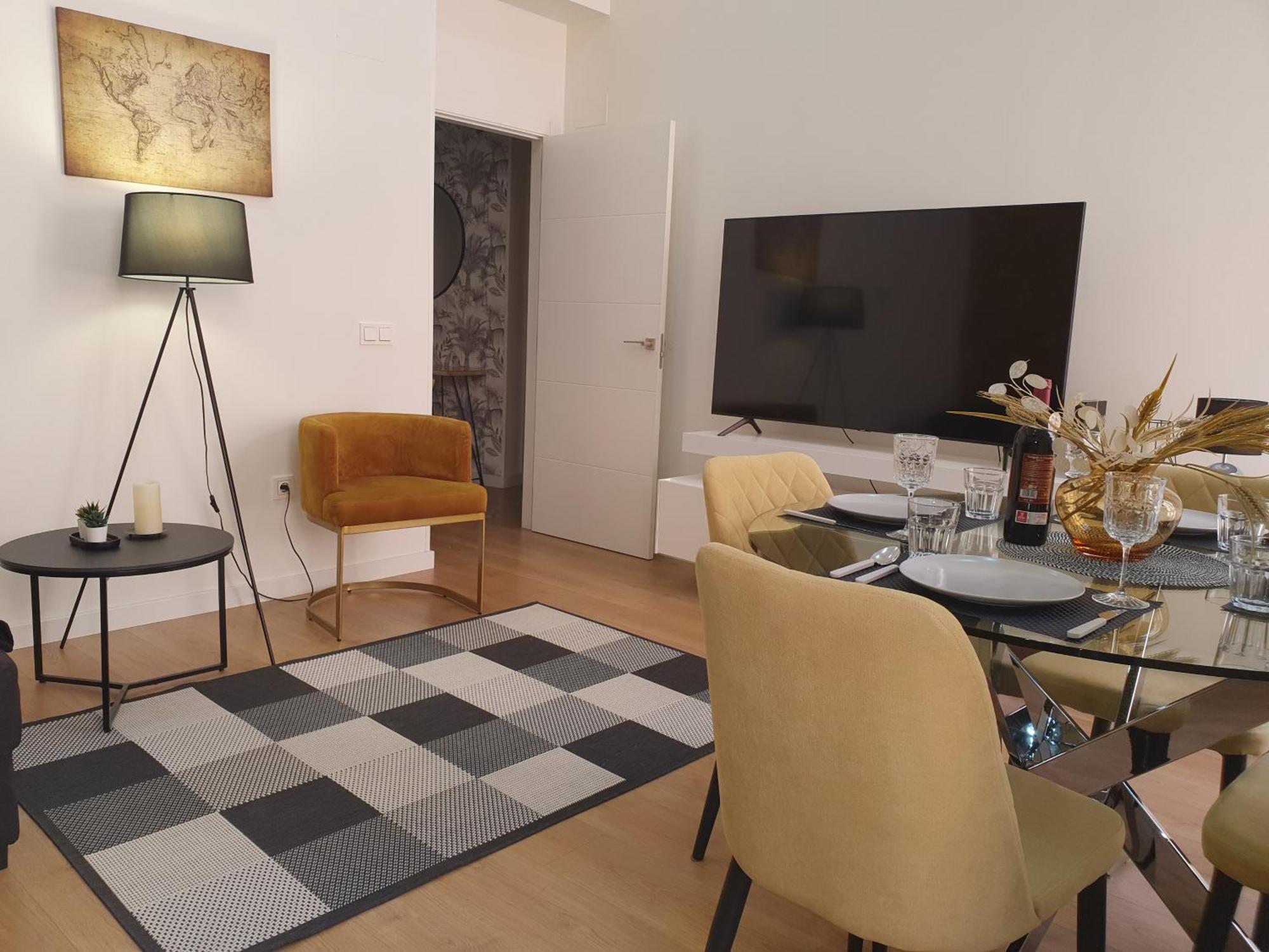 Beautiful Historic Center Apt! Малага Екстер'єр фото