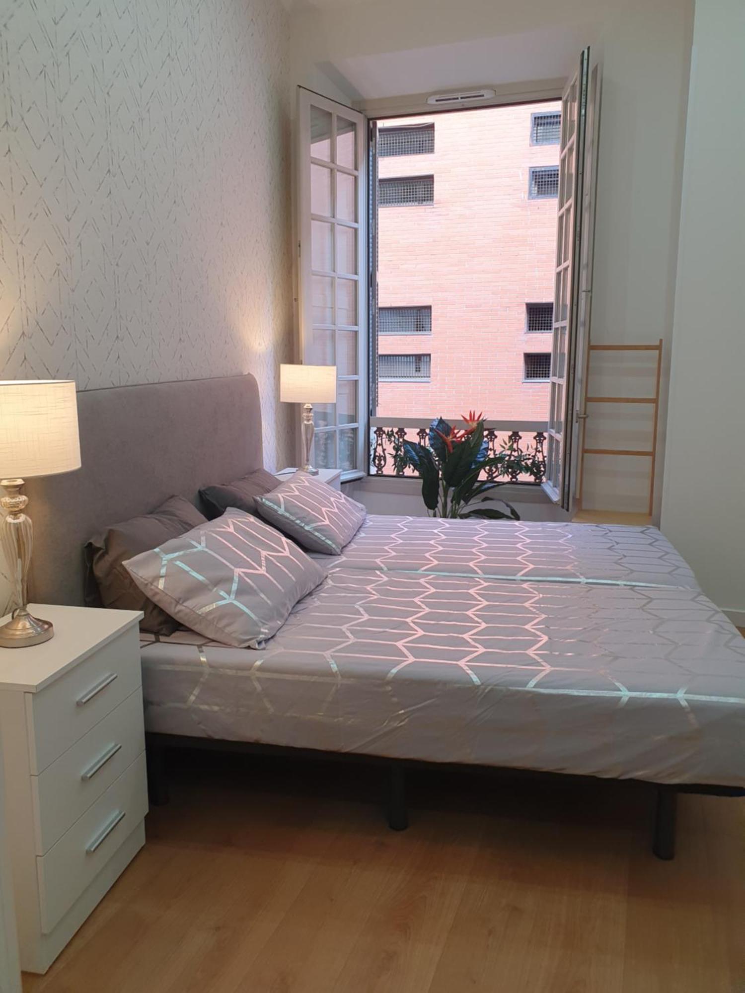 Beautiful Historic Center Apt! Малага Екстер'єр фото